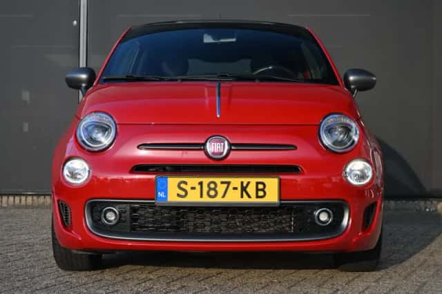 Fiat 500 (2022) thumbnail 2