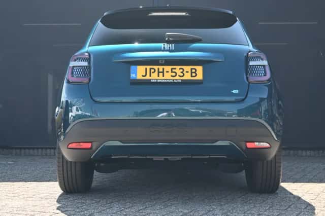 Fiat 600e (2025) thumbnail 5