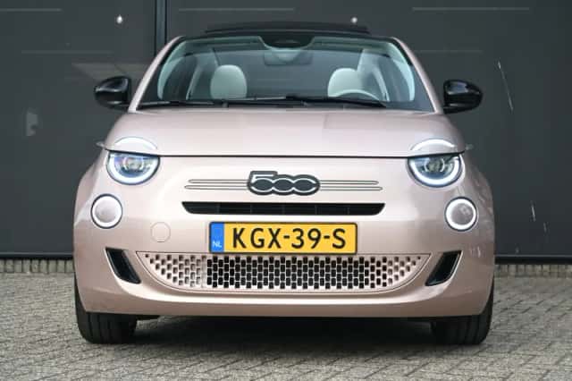 Fiat 500C (2026) thumbnail 4