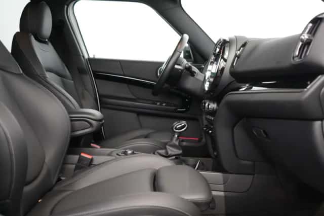 MINI Countryman (2023) thumbnail 4