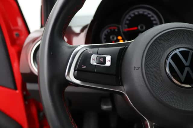 Volkswagen Up! (2022) thumbnail 19