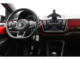 Volkswagen Up! (2022) thumbnail 28