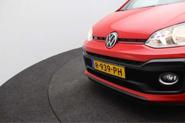Volkswagen Up! (2022) thumbnail 32