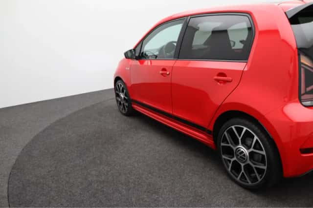 Volkswagen Up! (2022) thumbnail 34