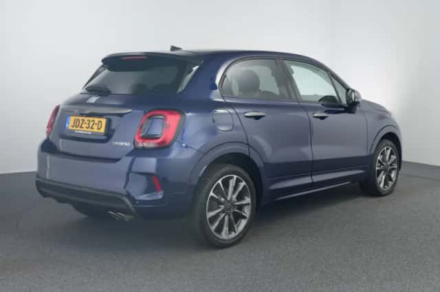 Fiat 500X (2024) thumbnail 2