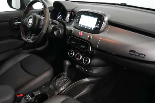 Fiat 500X (2024) thumbnail 3