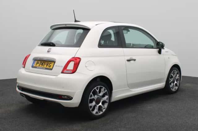 Fiat 500 (2022) thumbnail 2