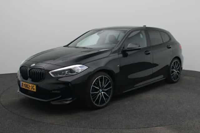 BMW 1-Serie (2021) thumbnail 1