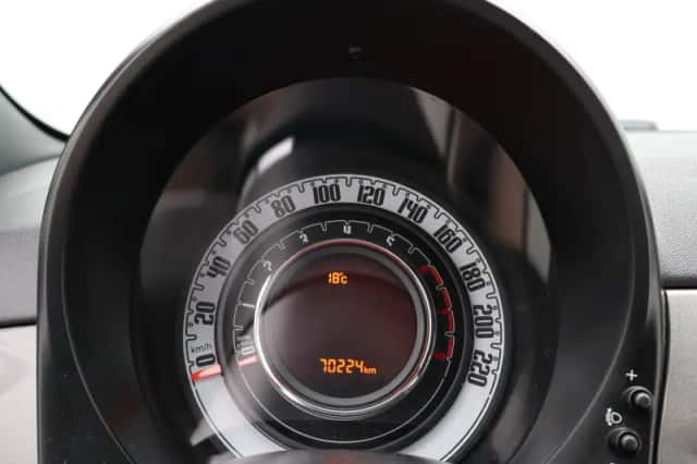 Fiat 500 (2021) thumbnail 4