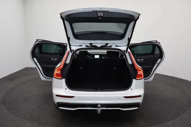 Volvo V60 (2024) thumbnail 15