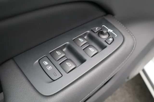 Volvo V60 (2024) thumbnail 35
