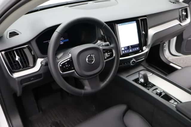 Volvo V60 (2024) thumbnail 37