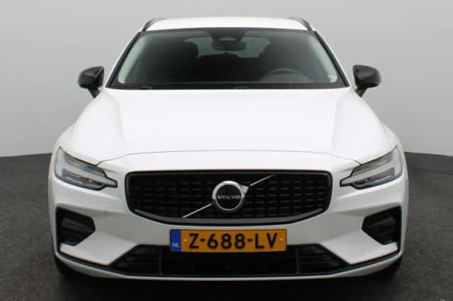 Volvo V60 (2024) thumbnail 5
