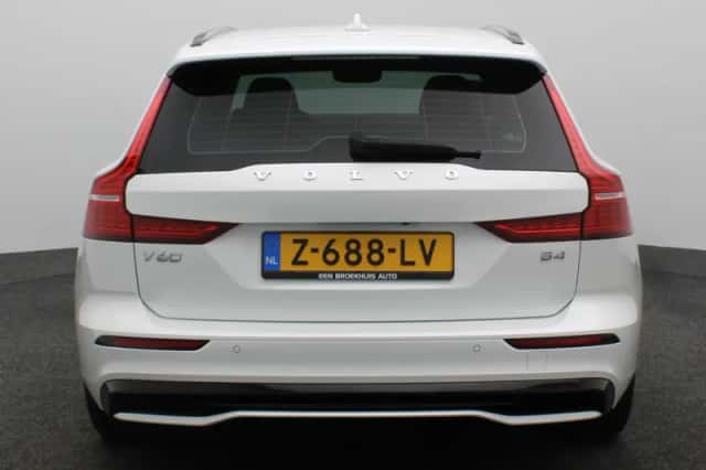 Volvo V60 (2024) thumbnail 6