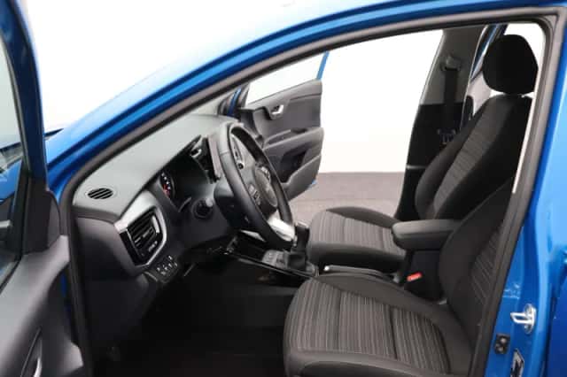 Kia Stonic (2023) thumbnail 11