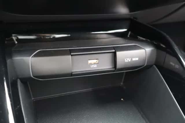 Kia Stonic (2023) thumbnail 24