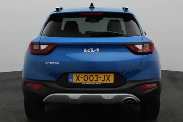 Kia Stonic (2023) thumbnail 6