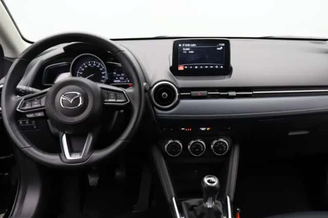 Mazda 2 (2021) thumbnail 3