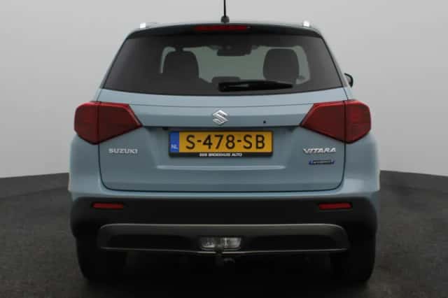 Suzuki Vitara (2023) thumbnail 6