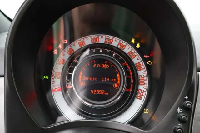 Fiat 500 (2023) thumbnail 4