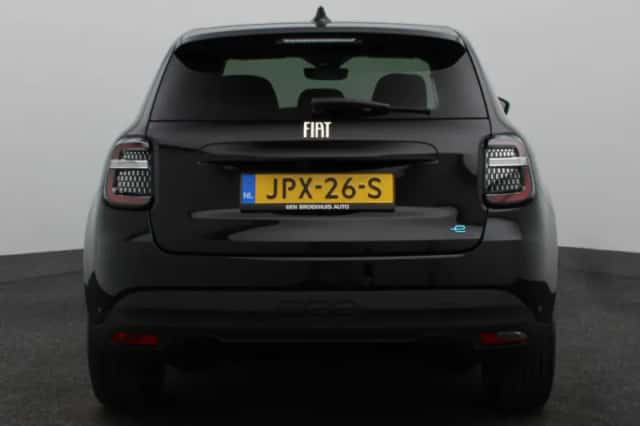 Fiat 600e (2025) thumbnail 6