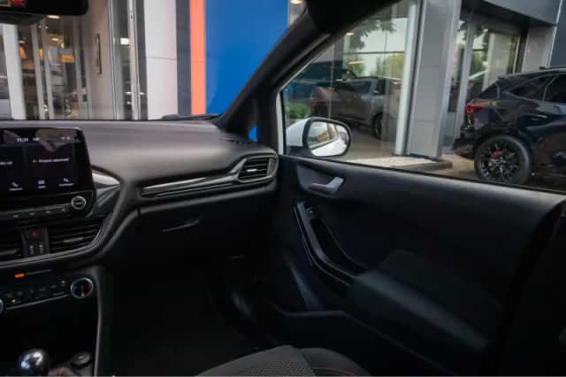 Ford Fiesta (2021) thumbnail 21