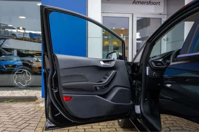 Ford Fiesta (2023) thumbnail 11