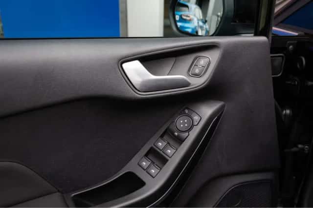 Ford Fiesta (2023) thumbnail 18