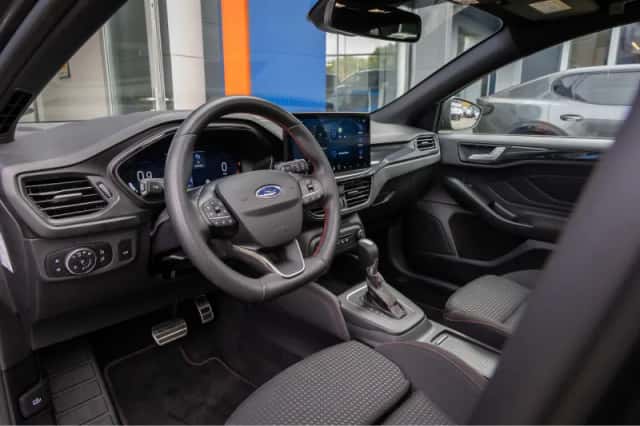 Ford Focus (2024) thumbnail 2