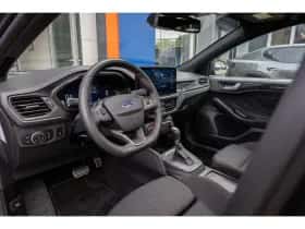 Ford Focus (2024) thumbnail 2