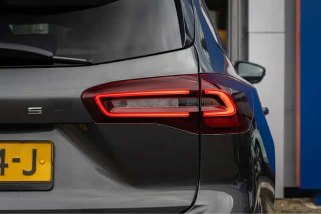 Ford Focus (2024) thumbnail 11