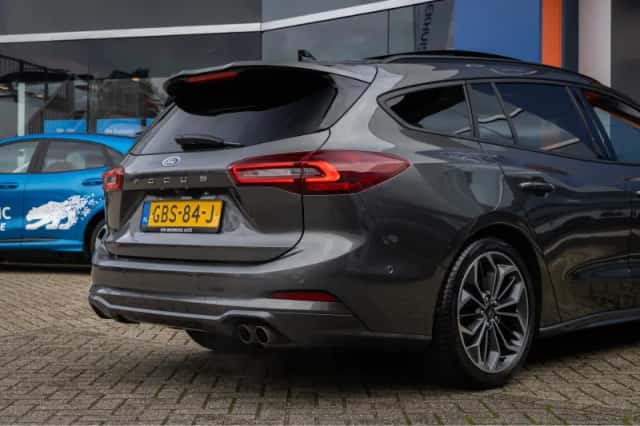 Ford Focus (2024) thumbnail 12