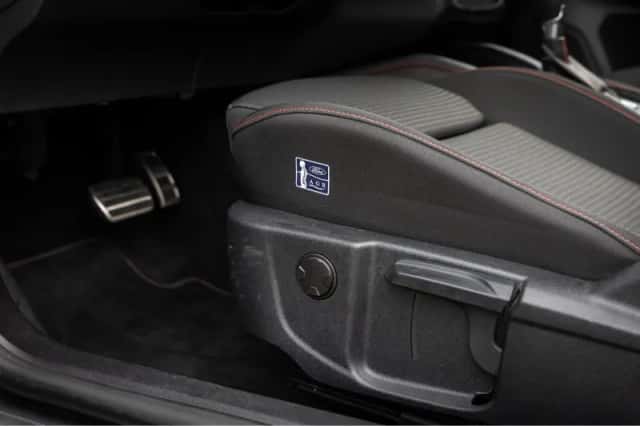 Ford Focus (2024) thumbnail 16