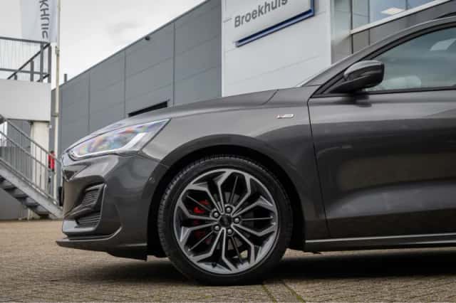 Ford Focus (2024) thumbnail 6