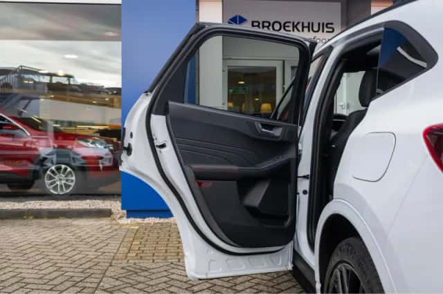 Ford Kuga (2025) thumbnail 19