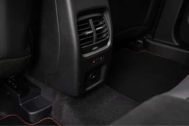 Ford Kuga (2025) thumbnail 22