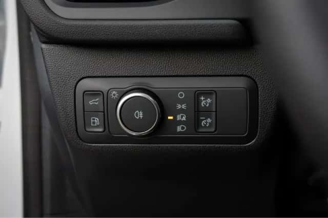 Ford Kuga (2025) thumbnail 27