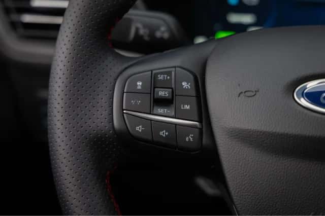 Ford Kuga (2025) thumbnail 28
