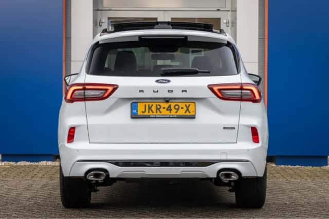 Ford Kuga (2025) thumbnail 4