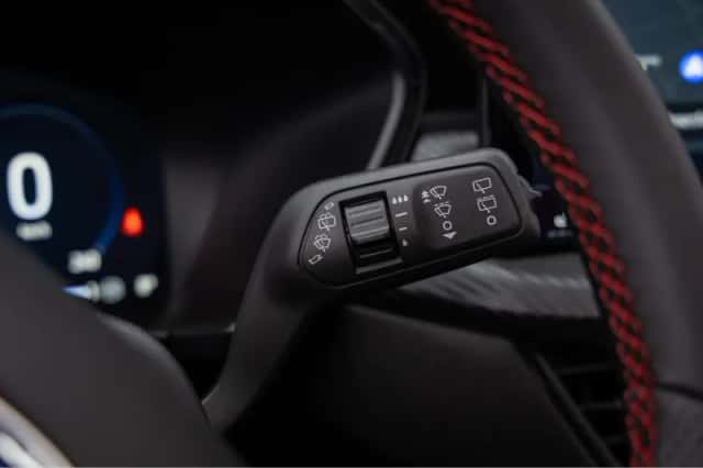 Ford Kuga (2025) thumbnail 31