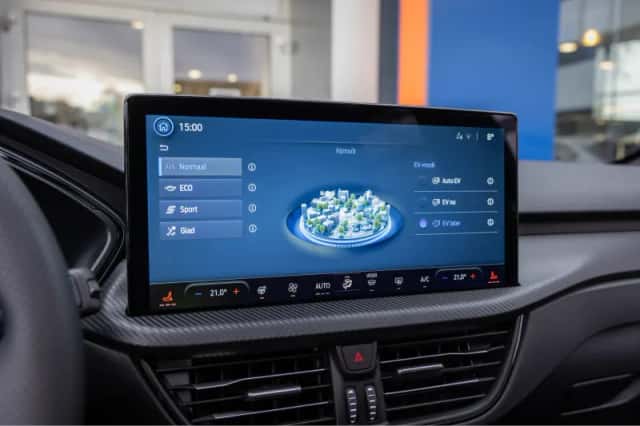 Ford Kuga (2025) thumbnail 42