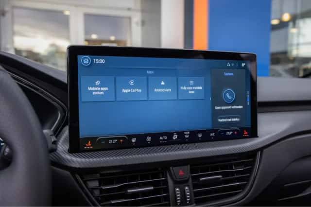 Ford Kuga (2025) thumbnail 43