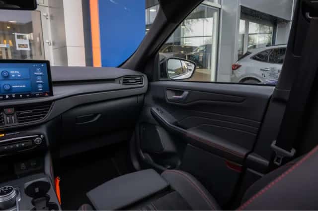 Ford Kuga (2025) thumbnail 47