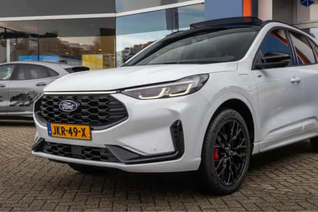 Ford Kuga (2025) thumbnail 7
