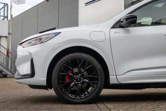 Ford Kuga (2025) thumbnail 8