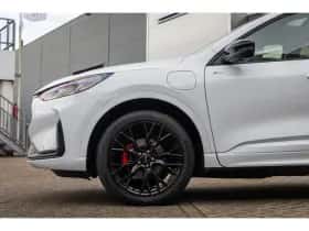 Ford Kuga (2025) thumbnail 8