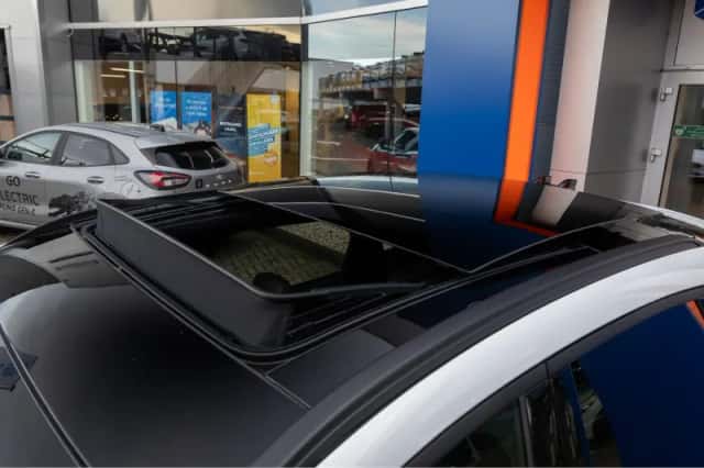Ford Kuga (2025) thumbnail 10