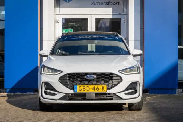 Ford Focus (2024) thumbnail 3