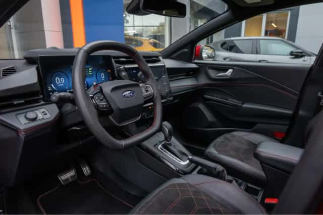 Ford Puma (2024) thumbnail 2