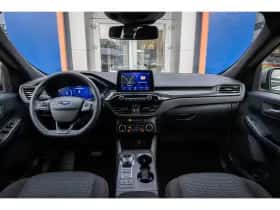 Ford Kuga (2023) thumbnail 12